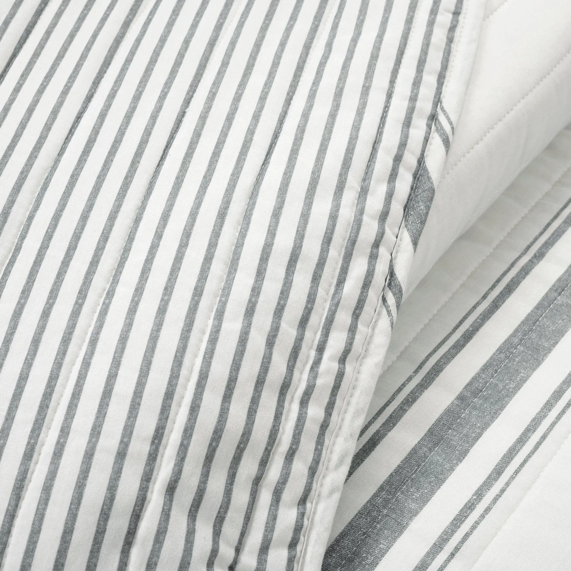 Farmhouse Stripe Reversible Cotton Quilt Set