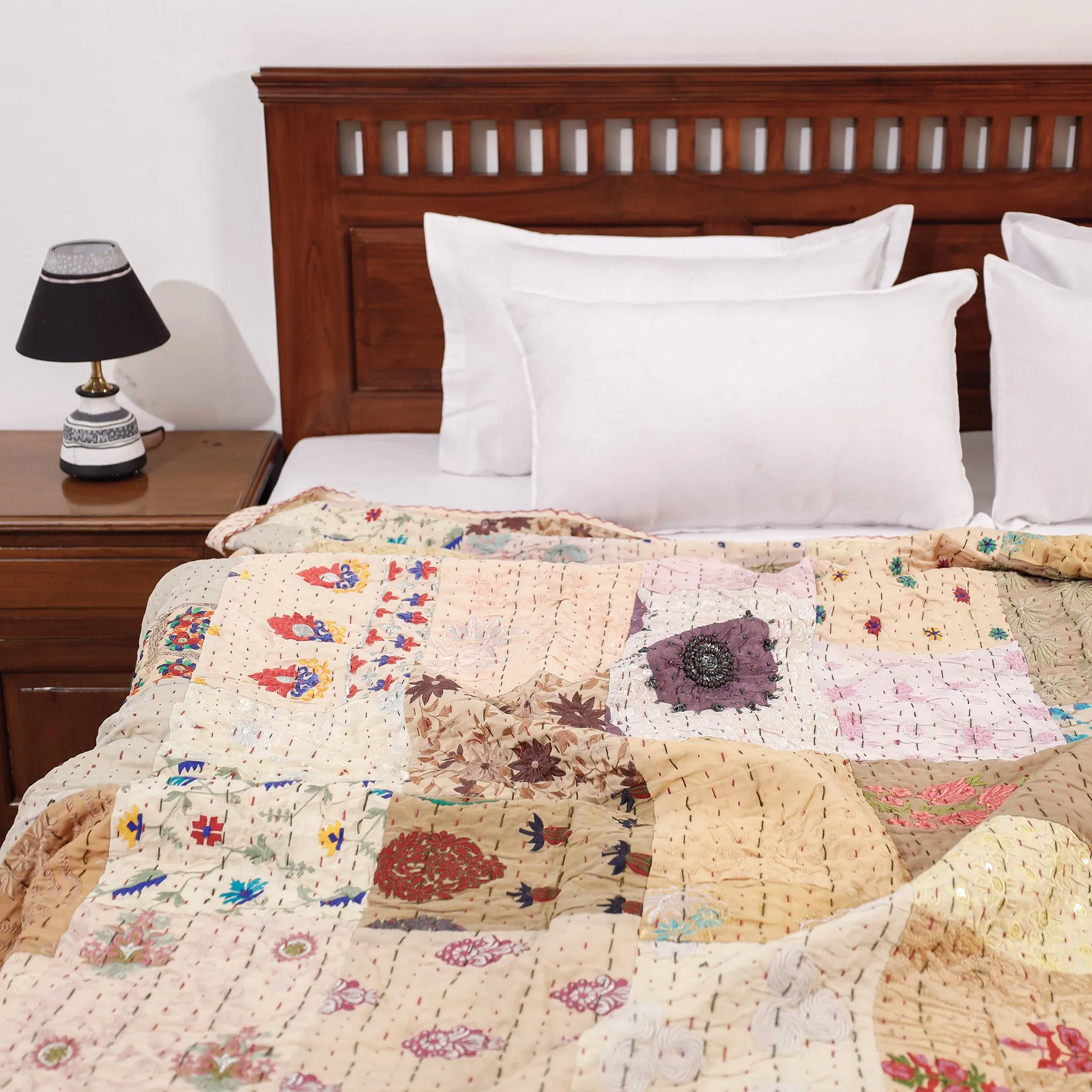 Khambadiya Tagai Patchwork Cotton Quilt / Gudri / Blanket (108 x 90 in)