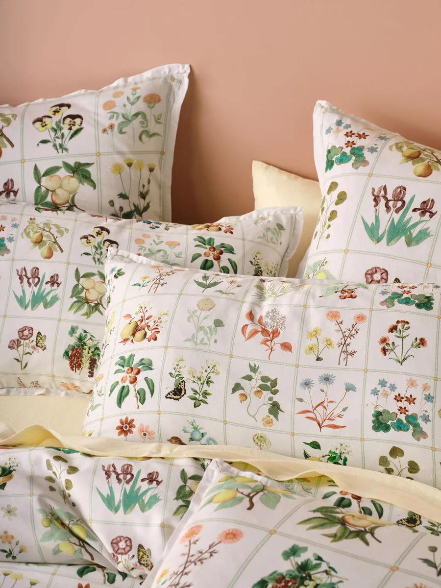 LINEN HOUSE GARDEN BED VANILLA QUILT COVER SET