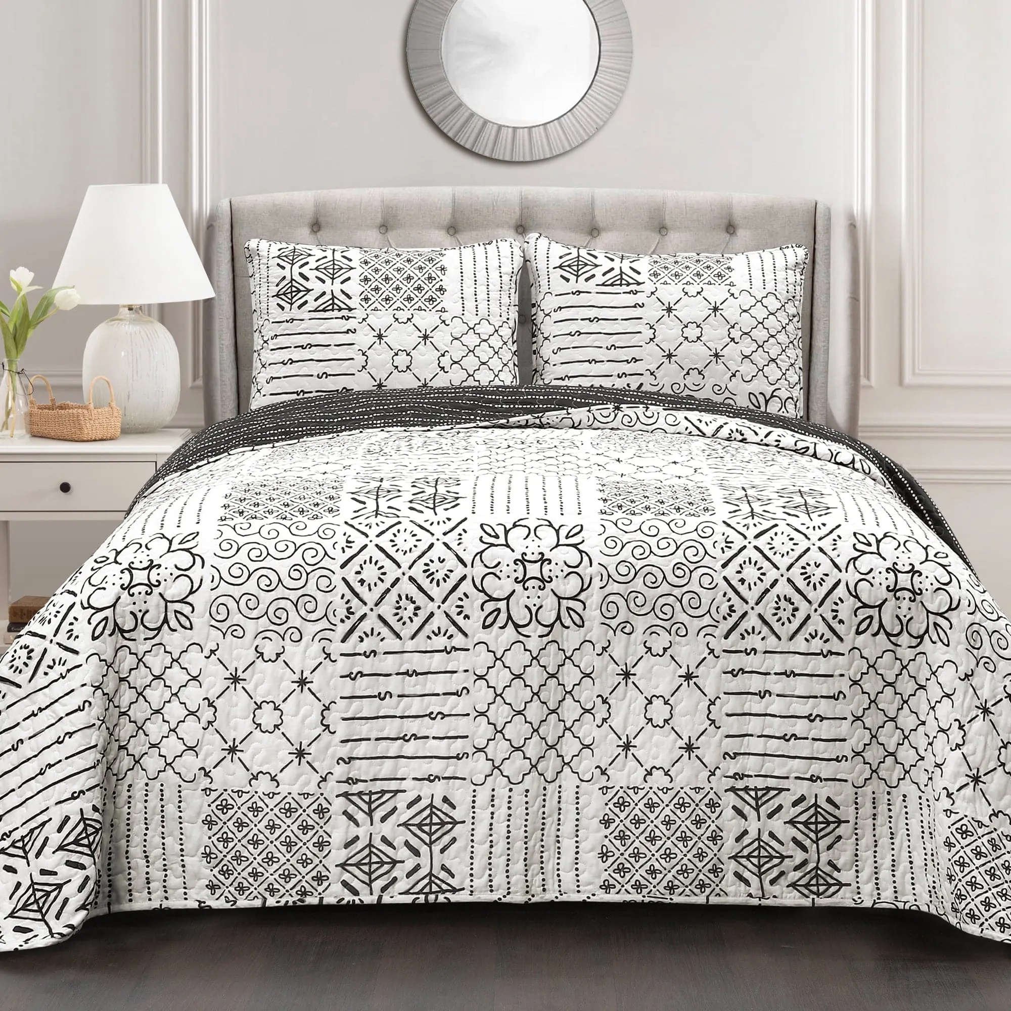 Monique 3 Piece Quilt Set