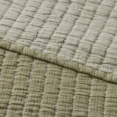 New - King Yarn Dye Crinkle Grid Quilt Moss Green - Threshold: Cotton Percale, Midweight, Machine Washable, OEKO-TEX Certified