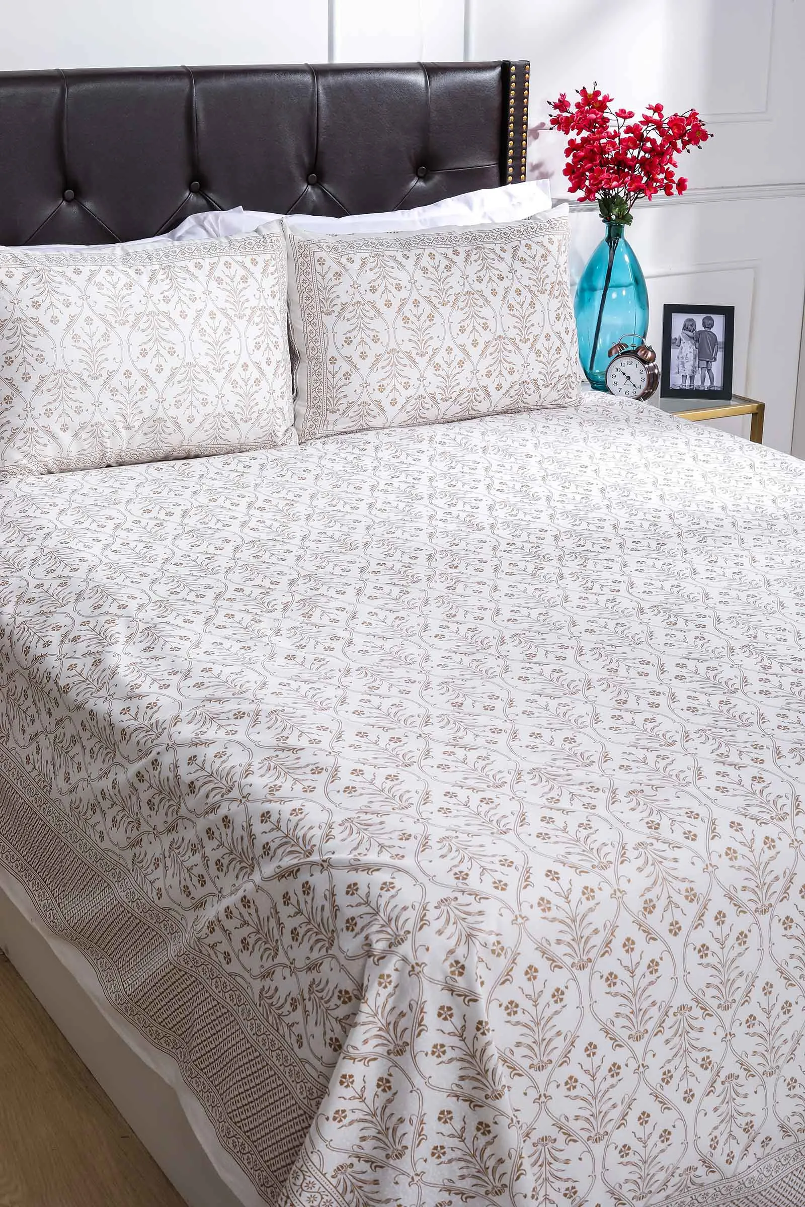 Pastel Jaal Cotton Bedsheet