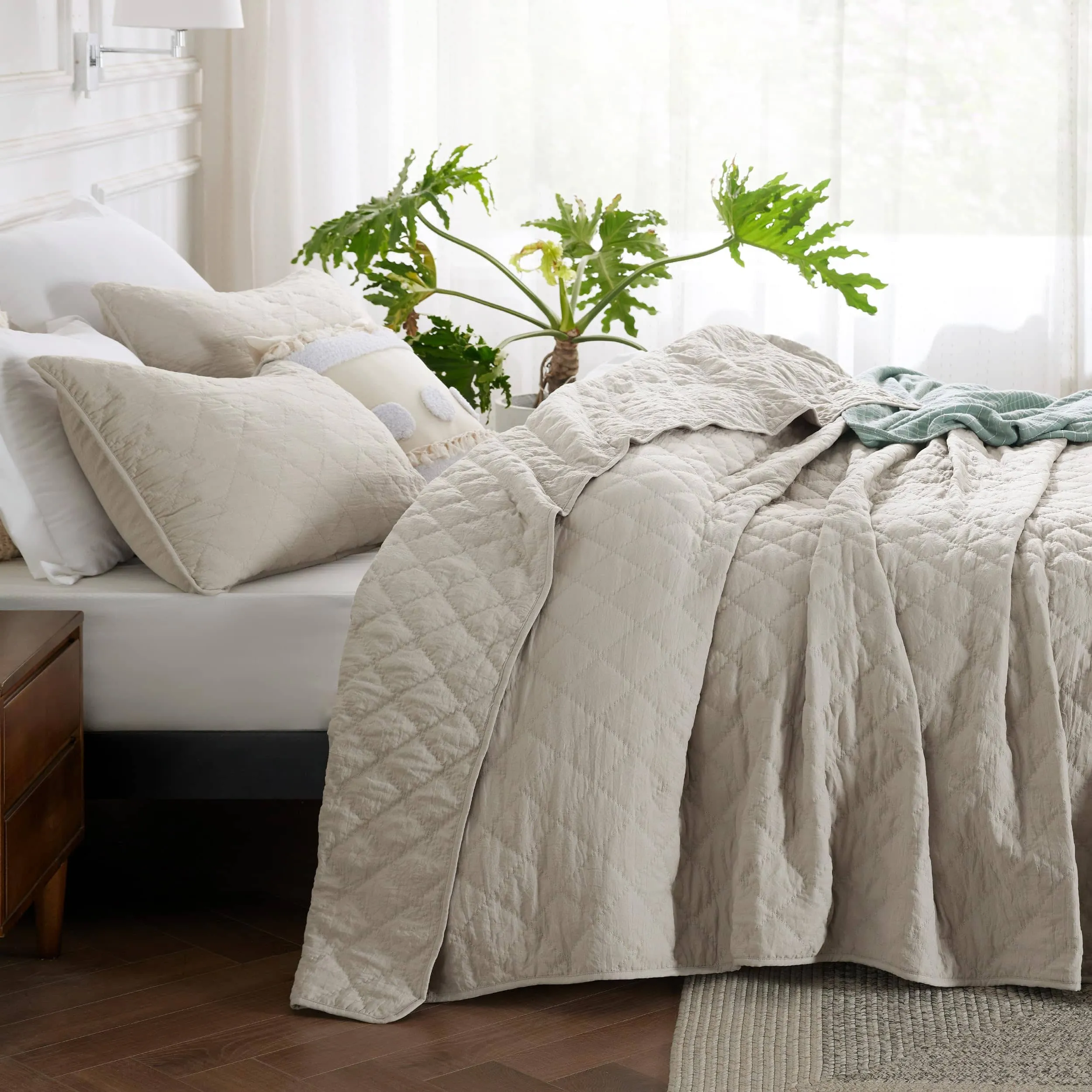 Prewashed Microfiber Quilt Set