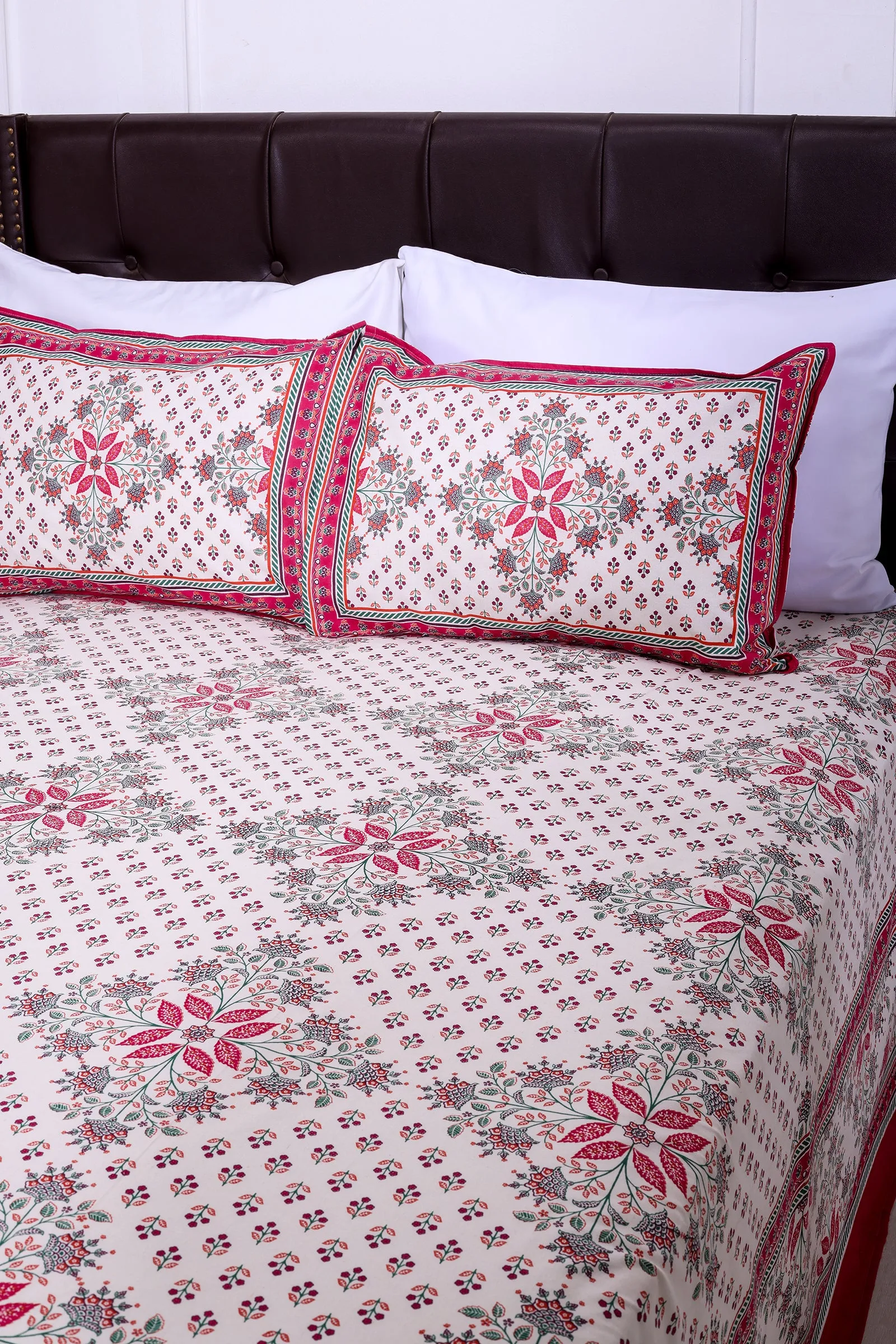 Snowflake Red Cotton Bedsheet