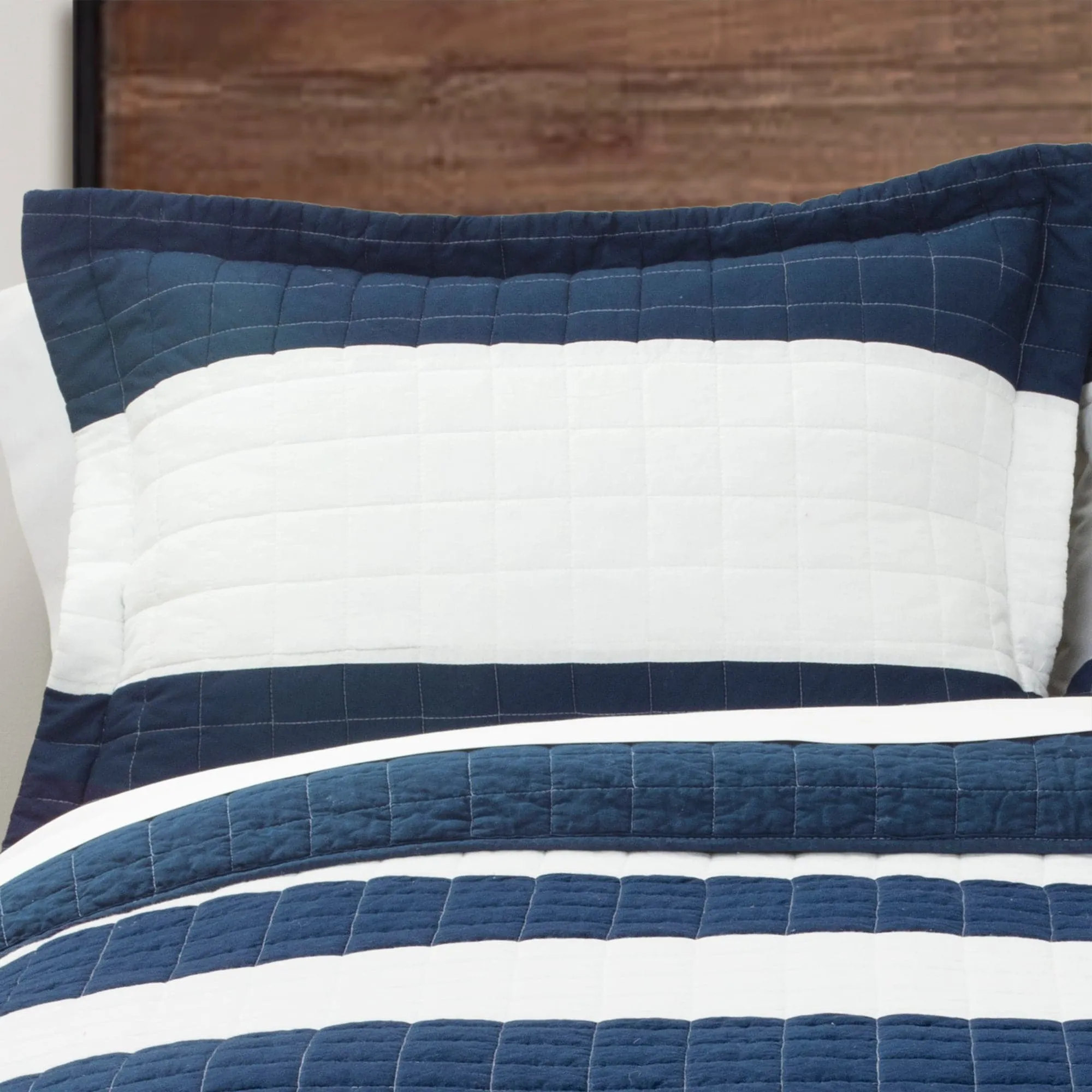 Stripe 3 Piece Quilt Set